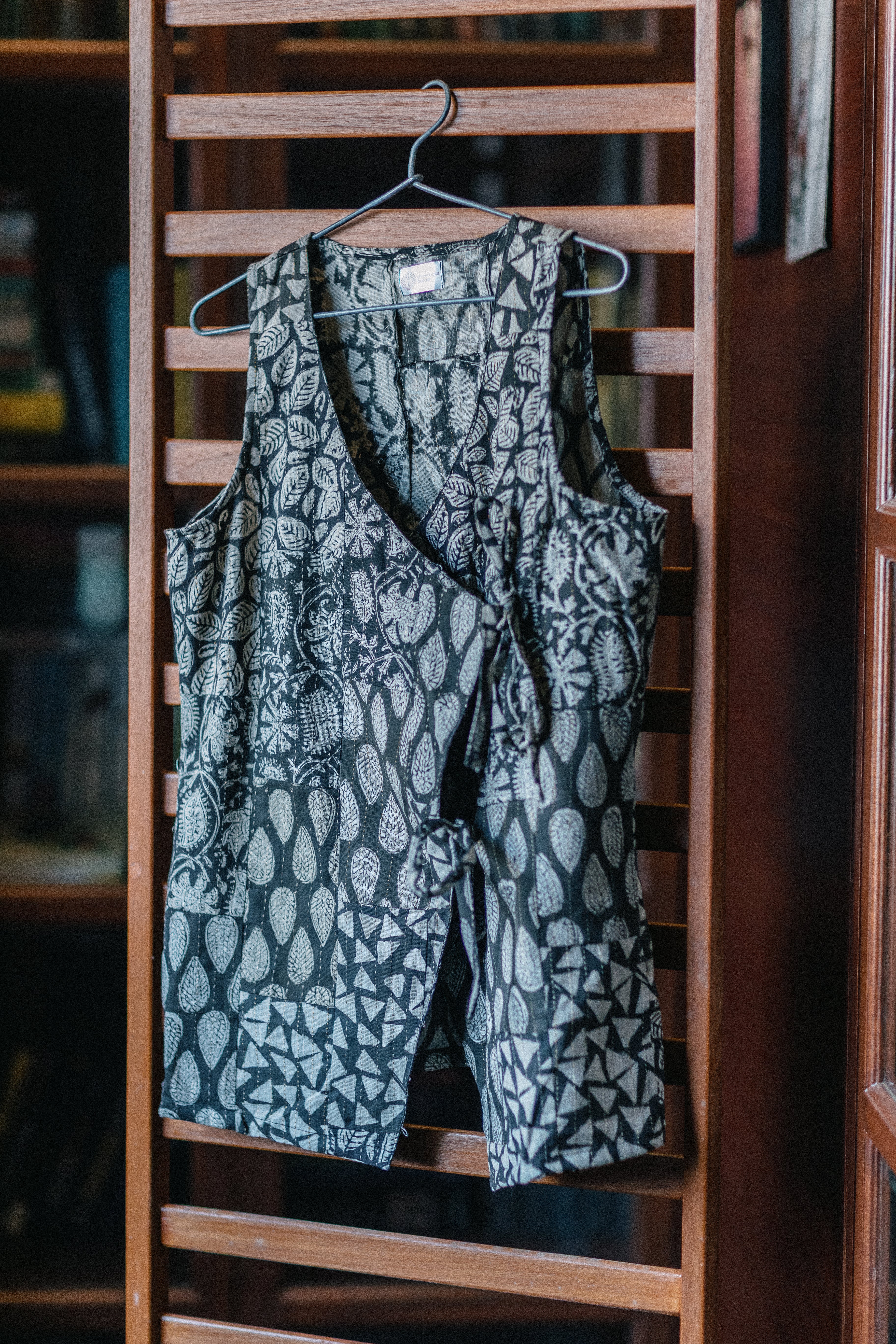 Black Tukro Crafty top